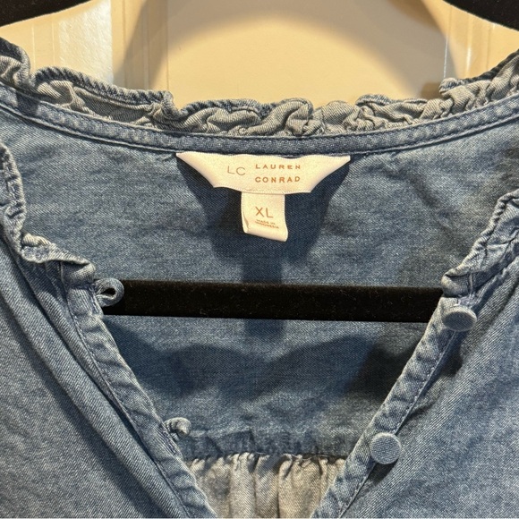 Lauren Conrad blue blouse size XL - Picture 2 of 3